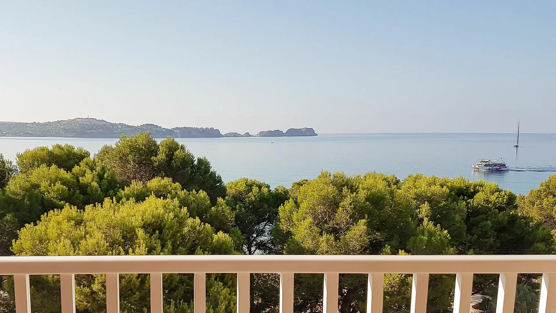 Apartamentos Ponent Peguera Aparthotel