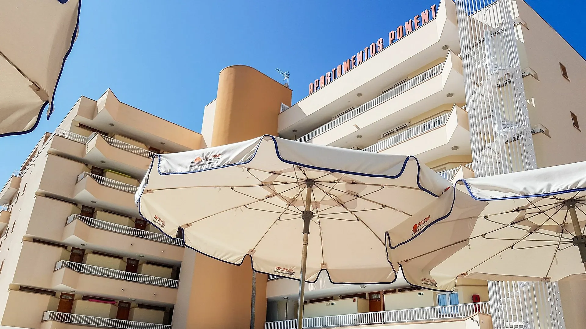 Apartamentos Ponent 파게라