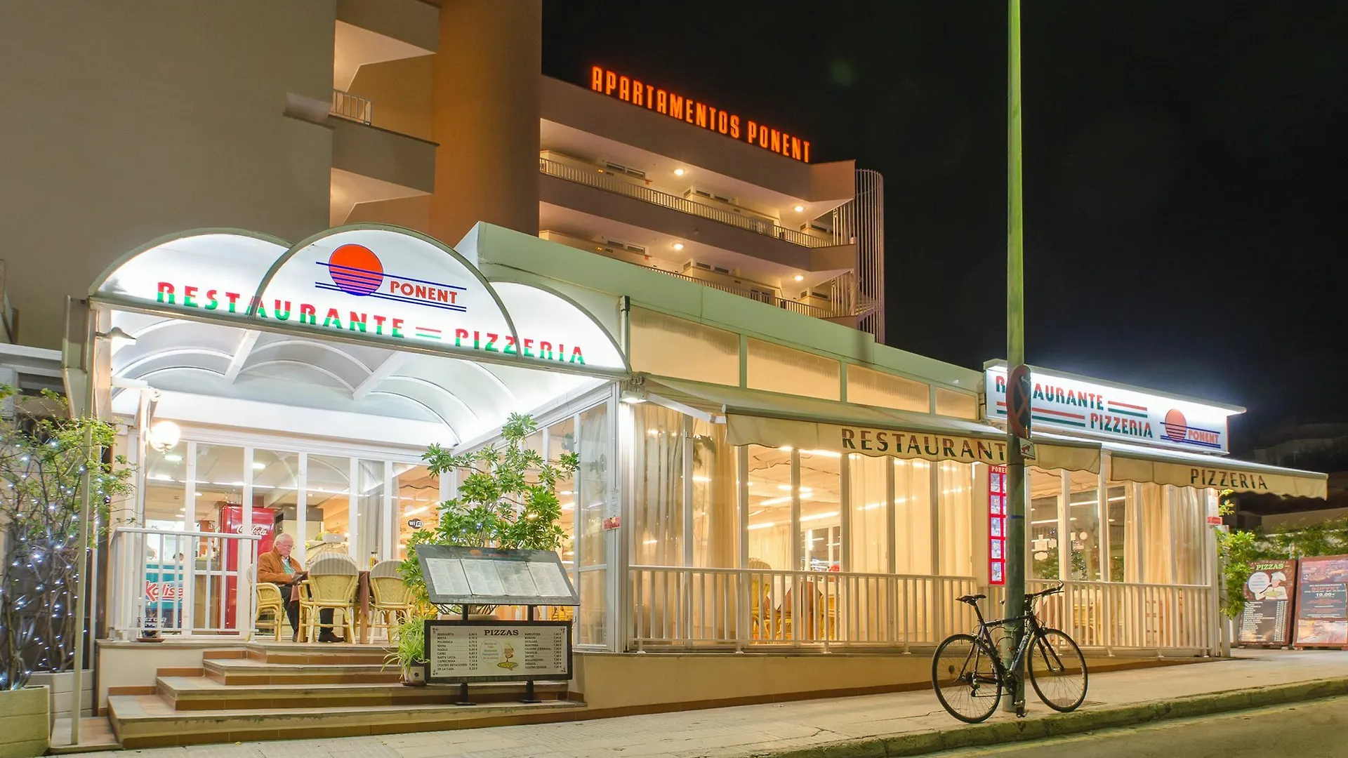 Apartamentos Ponent 파게라 아파트호텔